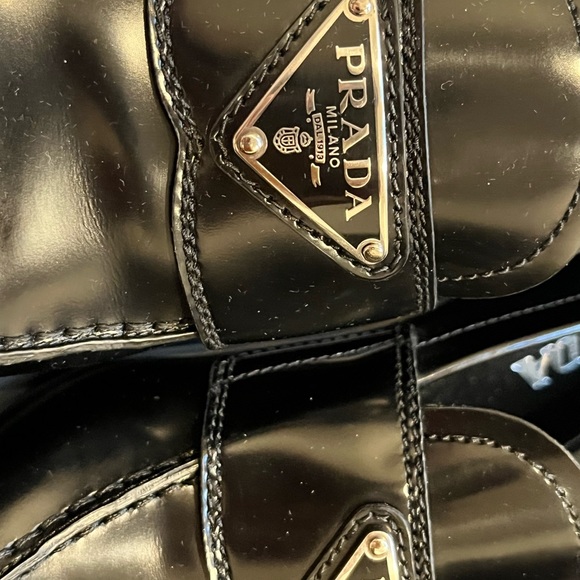 Prada Unlined Brushed Leather Loafer 38 - Picture 7 of 7